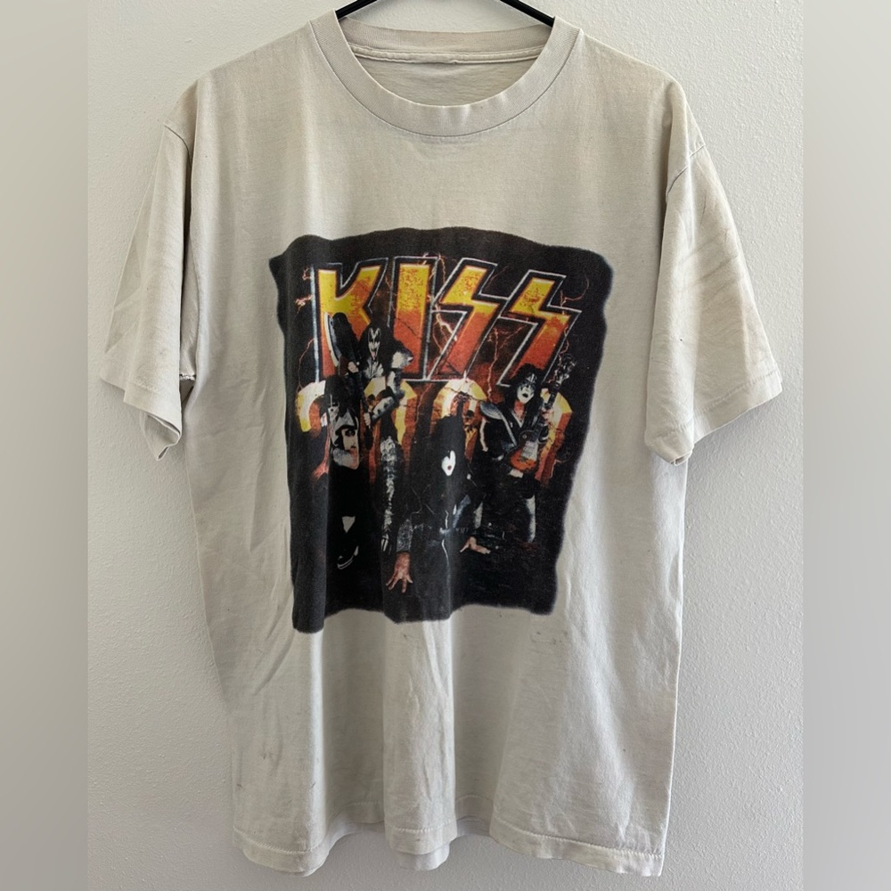 KISS Rock and Roll Over All Sport Tour T-shirt Measures 22W X 29L Ted Nugent VTG